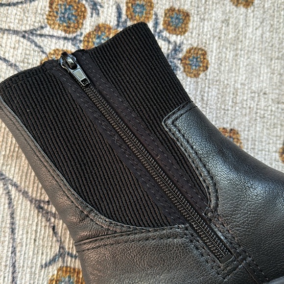 Zodiac | Roxie black platform block heel boots size 6.5 - Picture 5 of 9